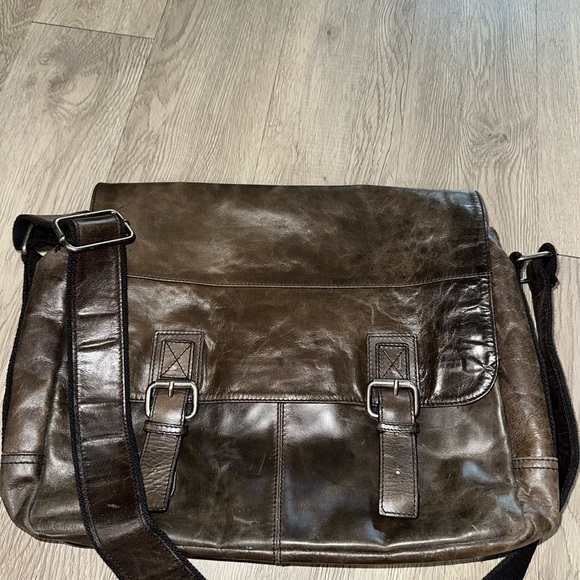 Fossil Brand Crossbody Brown Leather Messenger Laptop Briefcase Bag - Picture 1 of 16